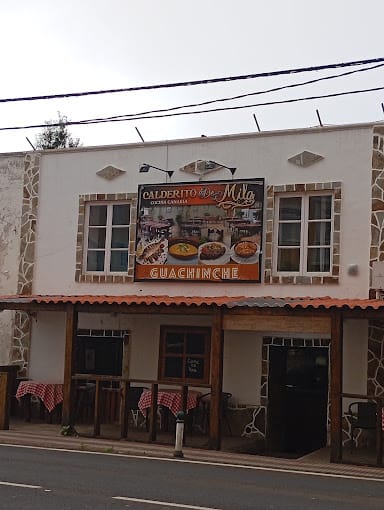 Façade extérieure du guachinche Calderito de Mila à La Matanza de Acentejo, Tenerife