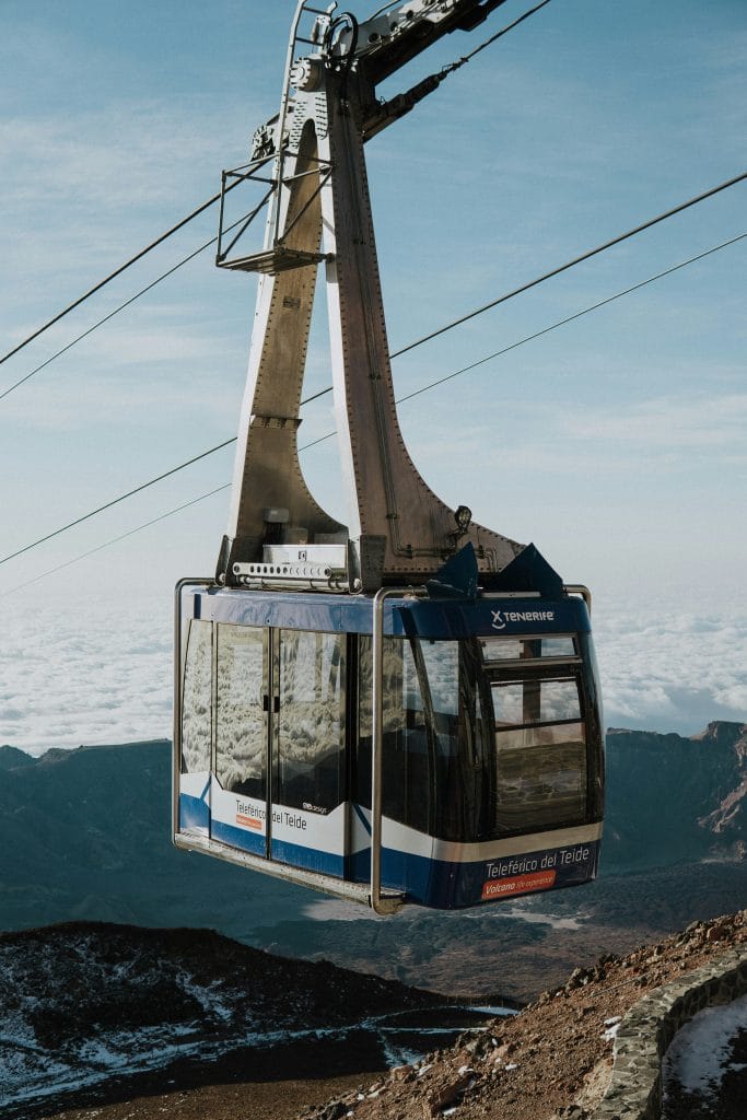Cabine du téléphérique du Teide arrivant à La Rambleta